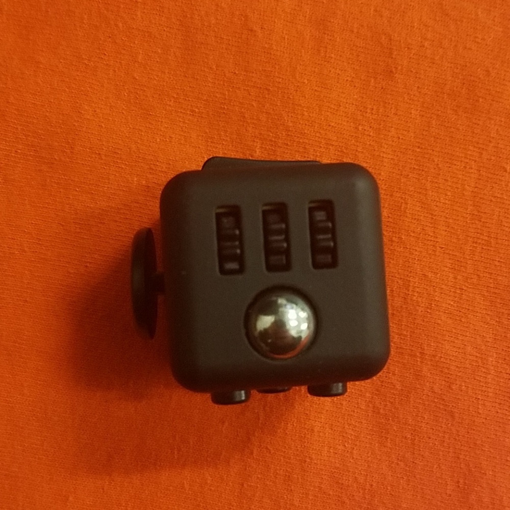 Fidget cube - Picture 2 of 6